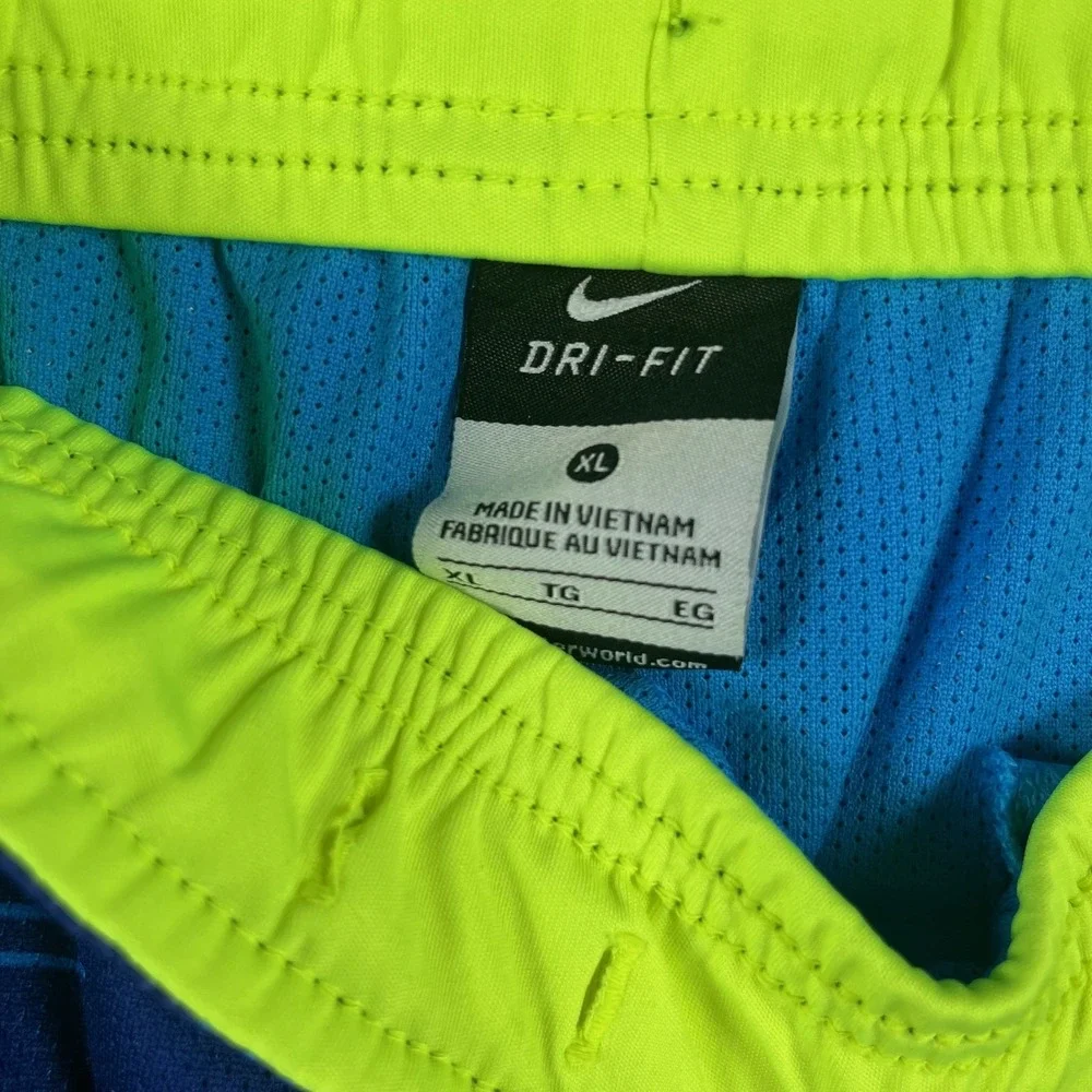 Nike Men's Blue Dri-FIT Running Shorts Youth XL (14)